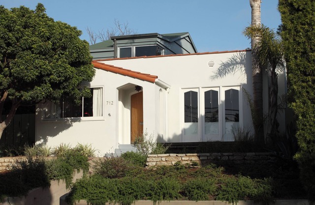 Indoor/Outdoor Living in Ocean Park, Santa Monica