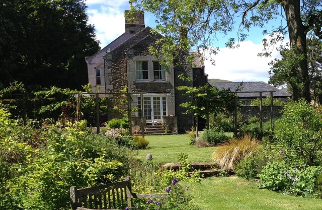 Ingram House Bed & Breakfast