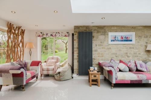 Inkerman House - Gorgeous House and Gardens