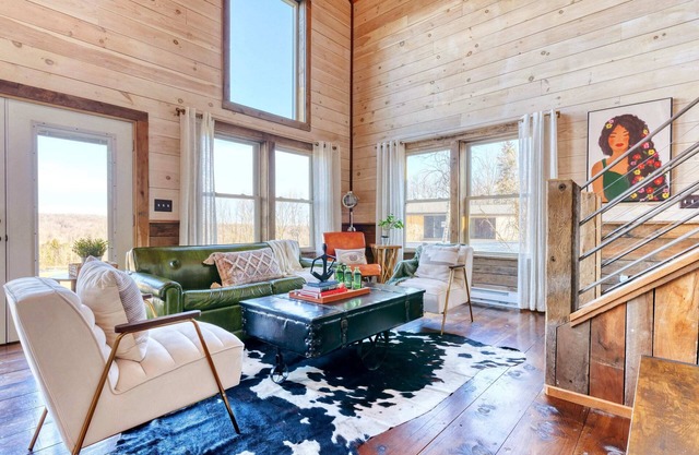 Insta-worthy Cabin | Hot Tub on 10 Private Acres