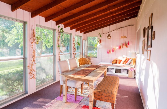 Instagramable farmhouse, barn wedding venue, 33 mins to Lambeau!