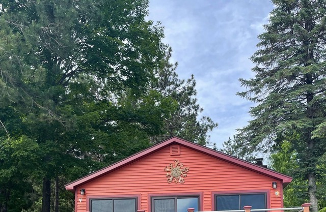 Intermediate Lake Paradise! June 2024 Dates Still Available. Book Today!
