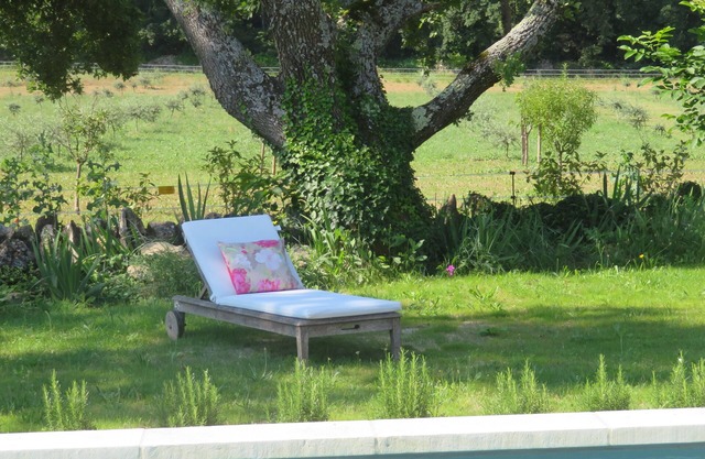 Invitation to idleness (2)