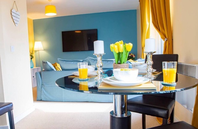 Inviting 2-Bed Apartment in Wolverhampton