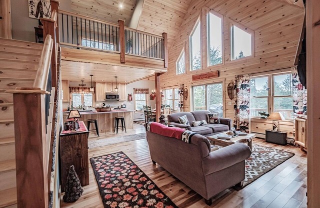 Inviting Bethel Home 10 minutes from Sunday River
