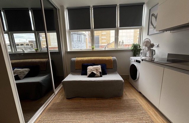Inviting Studio Apartment - Central Croydon London