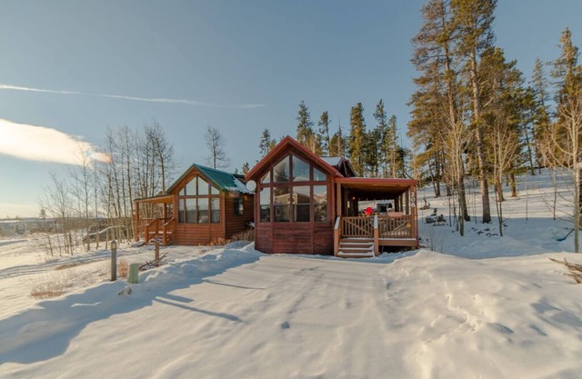 Inviting Tiny Home with Spacious Decks and Outdoor Space - The Northstar Cabin