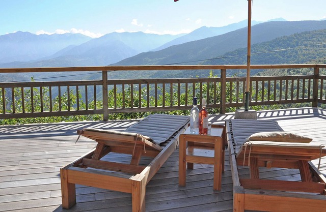 Inviting Villa in Ayguatebia-Talau with Garden