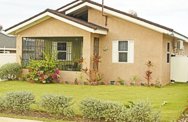 Irie Smart Villa2 Charming 2bedroom house in Stonebrook Manor Trelawny Jamaica