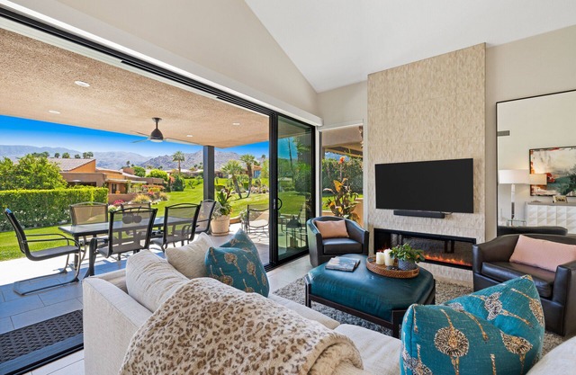 Ironwood Country Club Condo - Fabulous Mountain Views