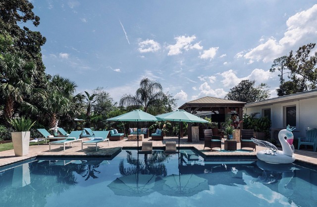 Isla's Beach Oasis: Family Beach Oasis with Heated Pool