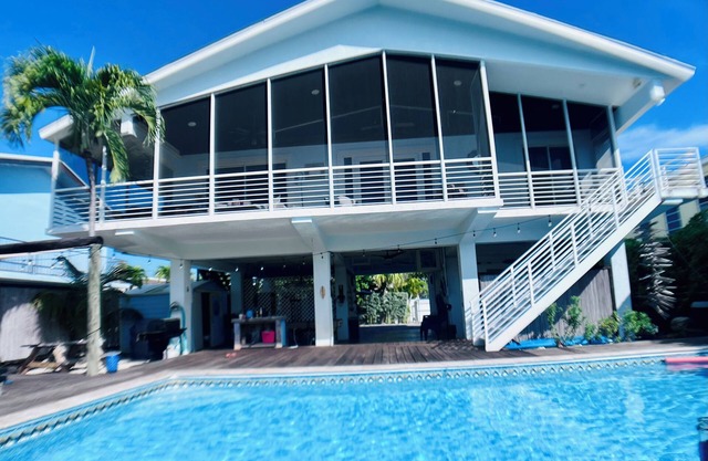Islamorada waterfront retreat - private home w/heated pool, 30’ dock - 15% off