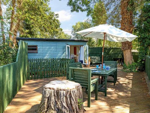 Island Lodge