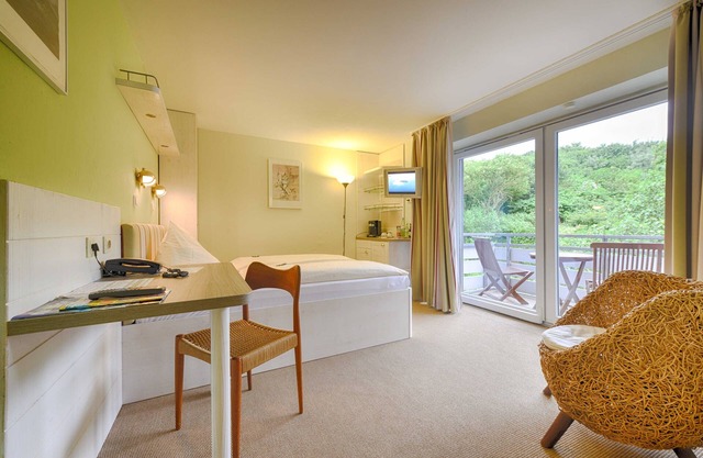 Islander Double Room - Hotel Rickmers Insulaner