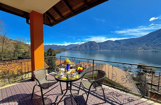 Isola Vista - Terrazzo, Sala Comacina, Italy