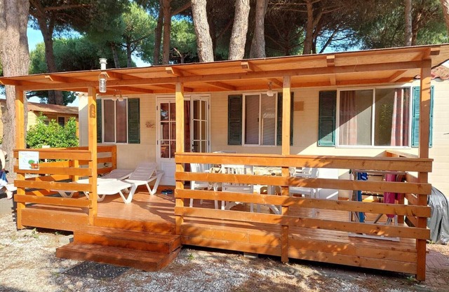 ITALIAN HOLIDAYS, Mobile house 7 MH 444