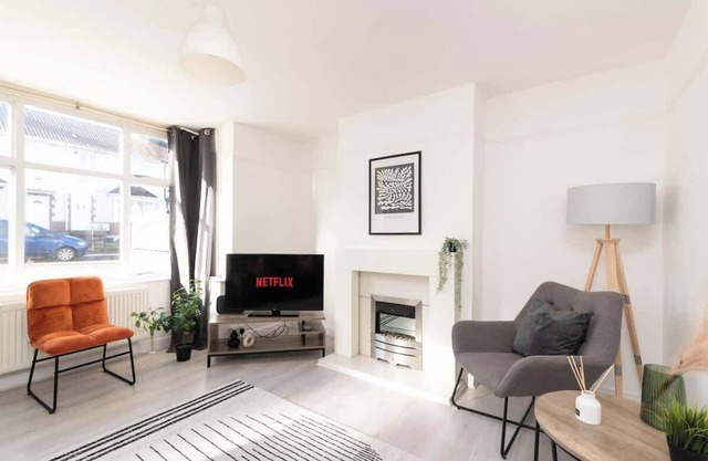 Ivy House - 3 Bedroom House In Bristol