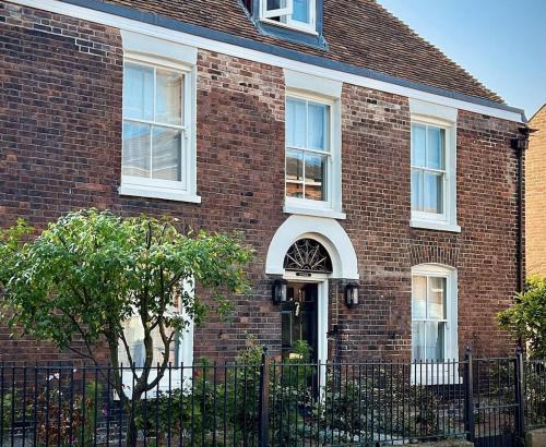 Ivy House by Keepers Cottages