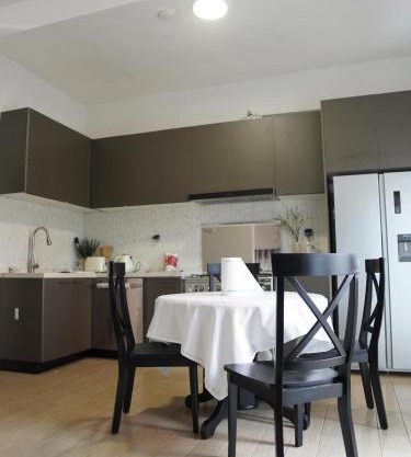 Ivy Residence 4br 6ba with terrasse