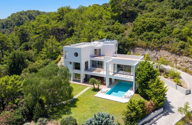 Ixian Hilltop Villa with private pool