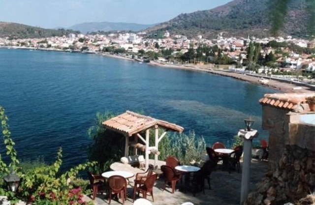 Izmir: house / villa - OZDERE