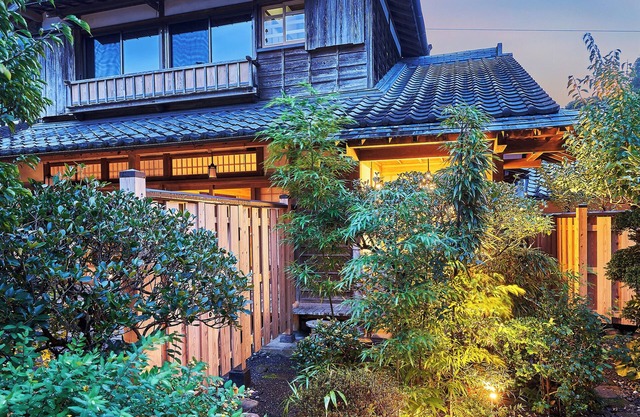 Izumigaya Craft Inn WARAKU