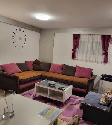 J&B LUX Apartment