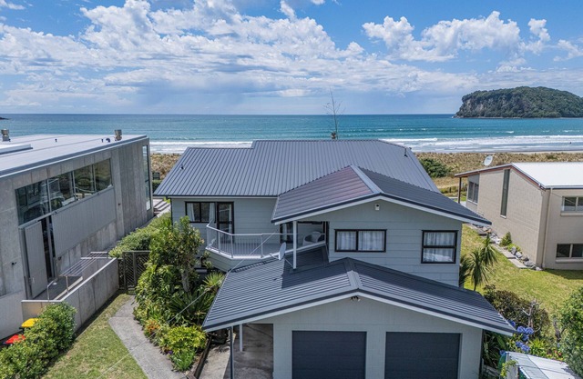 Jack and Enid’s Whangamata Beach House