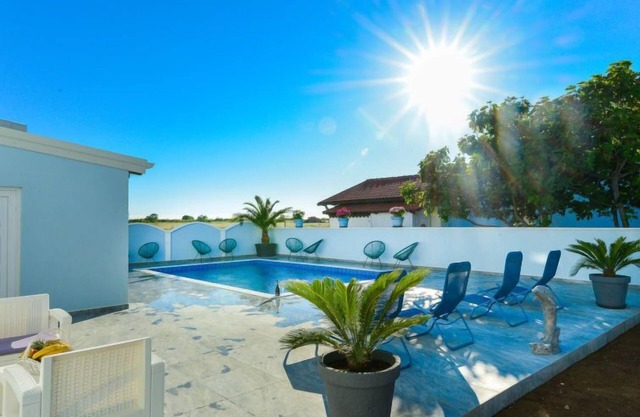 Jadran (NIN120) by Interhome