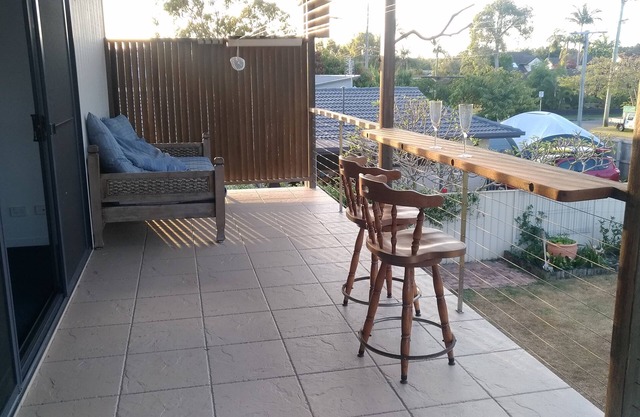 Jalibah by the Sea, close to Tweed River & Beaches sleeps 2-4 Pool Wifi Pets OK