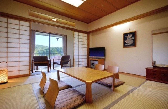 Japanesestyle room with 8 tatami mats and a bath /Iwanuma Miyagi