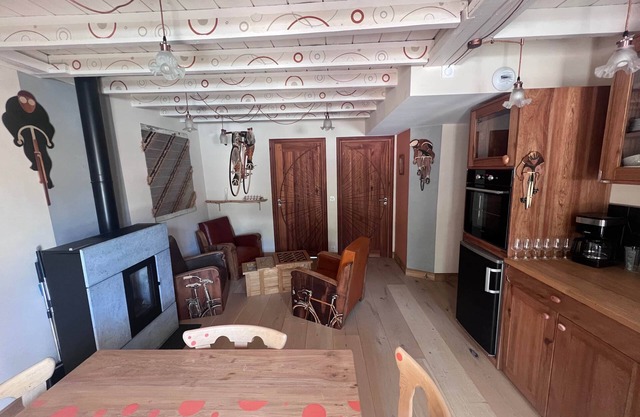 Jasmine joli chapeau A vélo