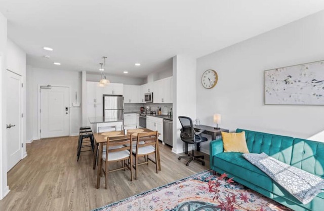 Jersey City's Best: Deluxe Condo 15 Minutes to NYC