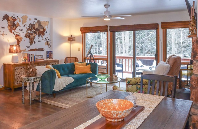Jewett's Gem: a comfortable, cozy, and stylish mountain getaway in the Catskills