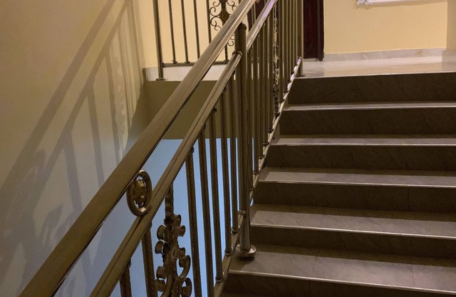 JF ROYAL HOTEL & SUITES