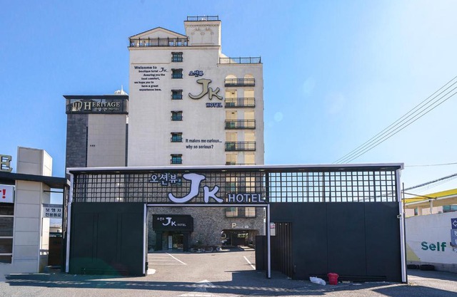 JK Hotel