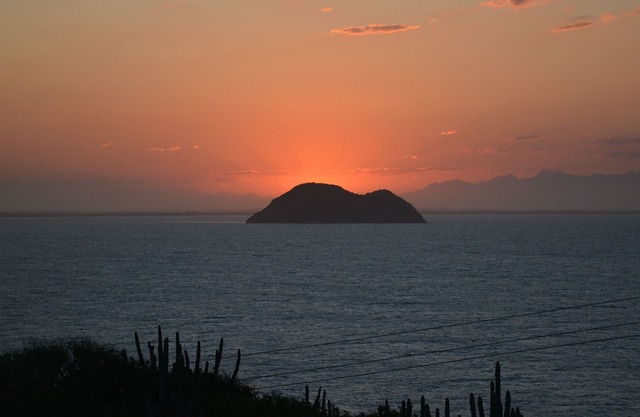 Joao Fernandinho-Sea Front-9 Suite-SPA-Private Pool-Cinematographic View