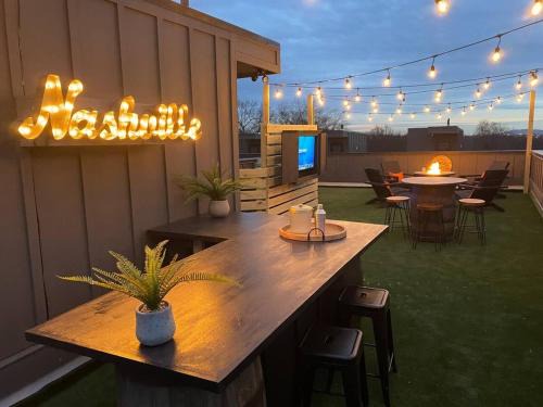 Johnny and June House - Walk to Bars Quick Uber to Downtown