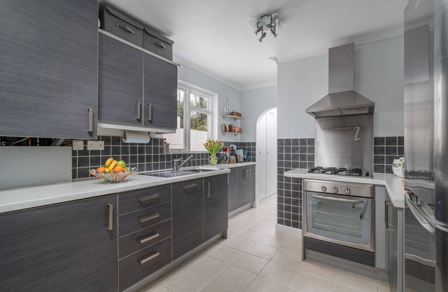 JOIVY Vibrant 1-bed flat near Portobello Market