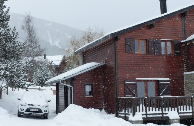 JOLIE CHALET 3 Faces EYNE 2600 STATION CAMBRE D'AZE