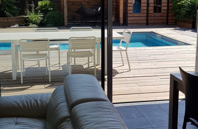 Jolie Maison Avec Piscine Chauffée