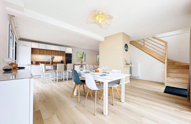 Jolie maison neuve, 2 chambres, terrasse et jardin