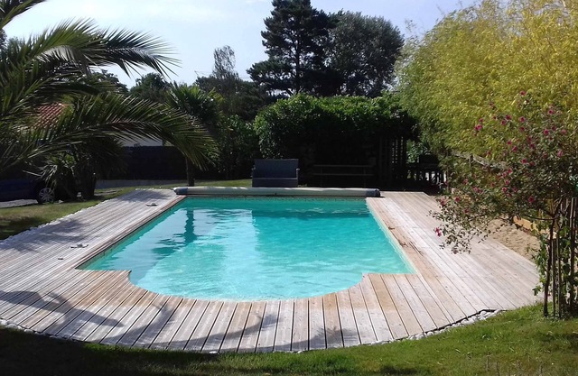 Jolie villa avec piscine à 6 kms des plages