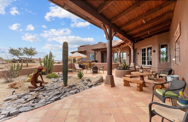 Jomax Ranch luxury casita backing McDowell park, Jomax Ranch