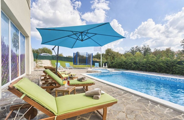 Jonquil Villa - Five Bedroom Villa, Sleeps 12