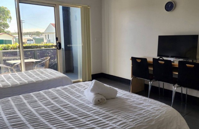 JOPEN MOTEL UNIT 3, TOP NOTCH