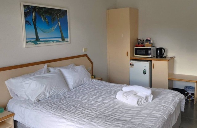 JOPEN MOTEL UNIT 6, TOP NOTCH