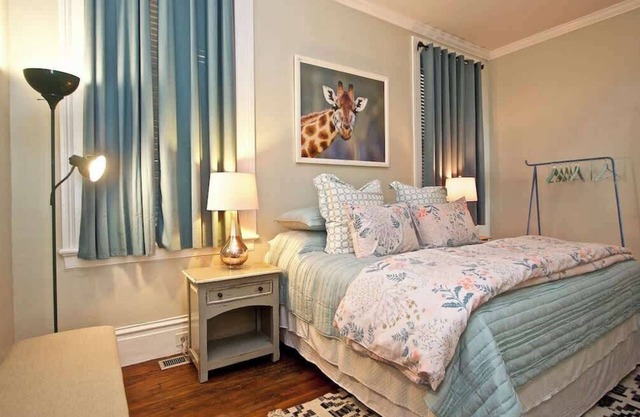 Josephine's Garden Apartment Steps From King St. In A Neatly Renovated 1882 Home