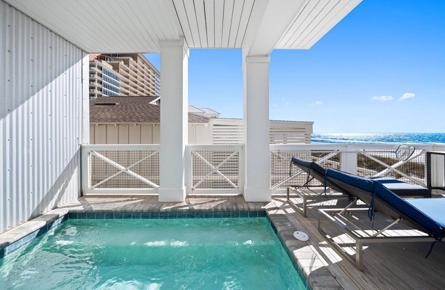 "Joy by the Sea" | Private heatable pool | Beach Front | Family Activities nearby