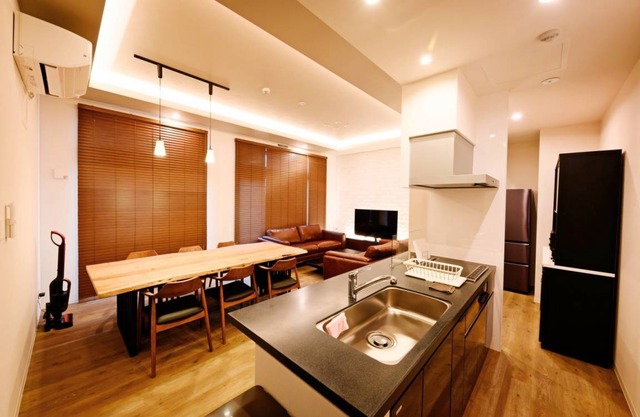 114 m² Hotel ∙ 3 bedrooms ∙ 12 guests